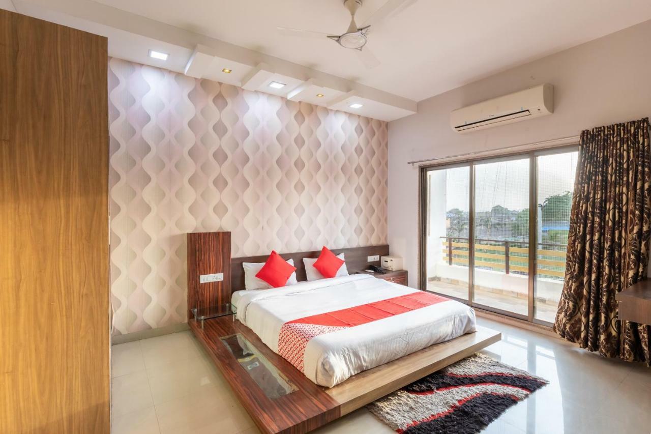 Oyo 42910 Hotel Rudra Palace Ratlām Room photo