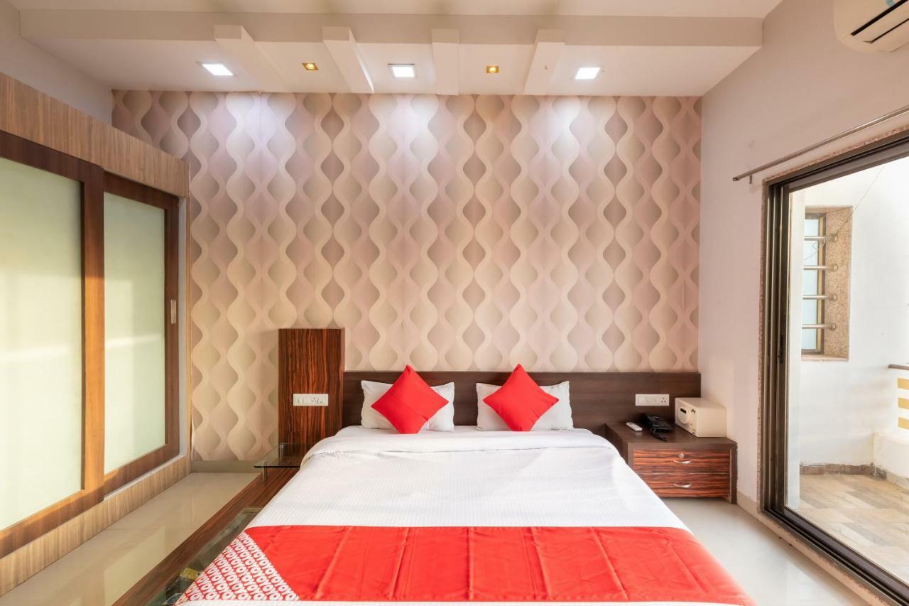 Oyo 42910 Hotel Rudra Palace Ratlām Room photo