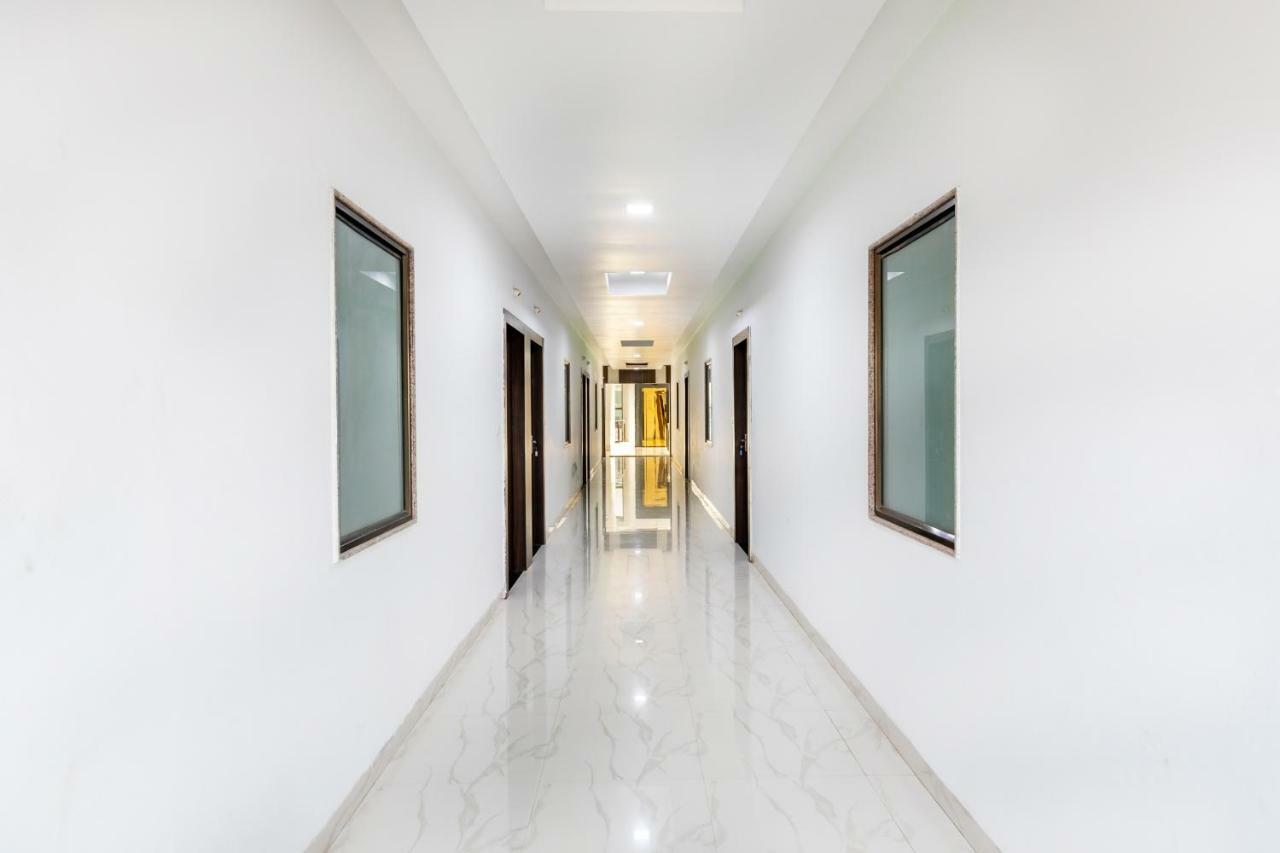 Oyo 42910 Hotel Rudra Palace Ratlām Exterior photo