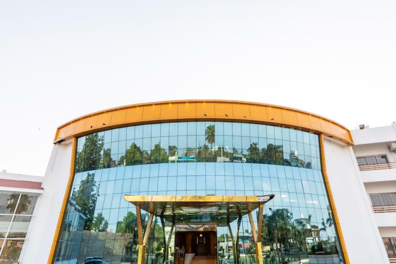 Oyo 42910 Hotel Rudra Palace Ratlām Exterior photo